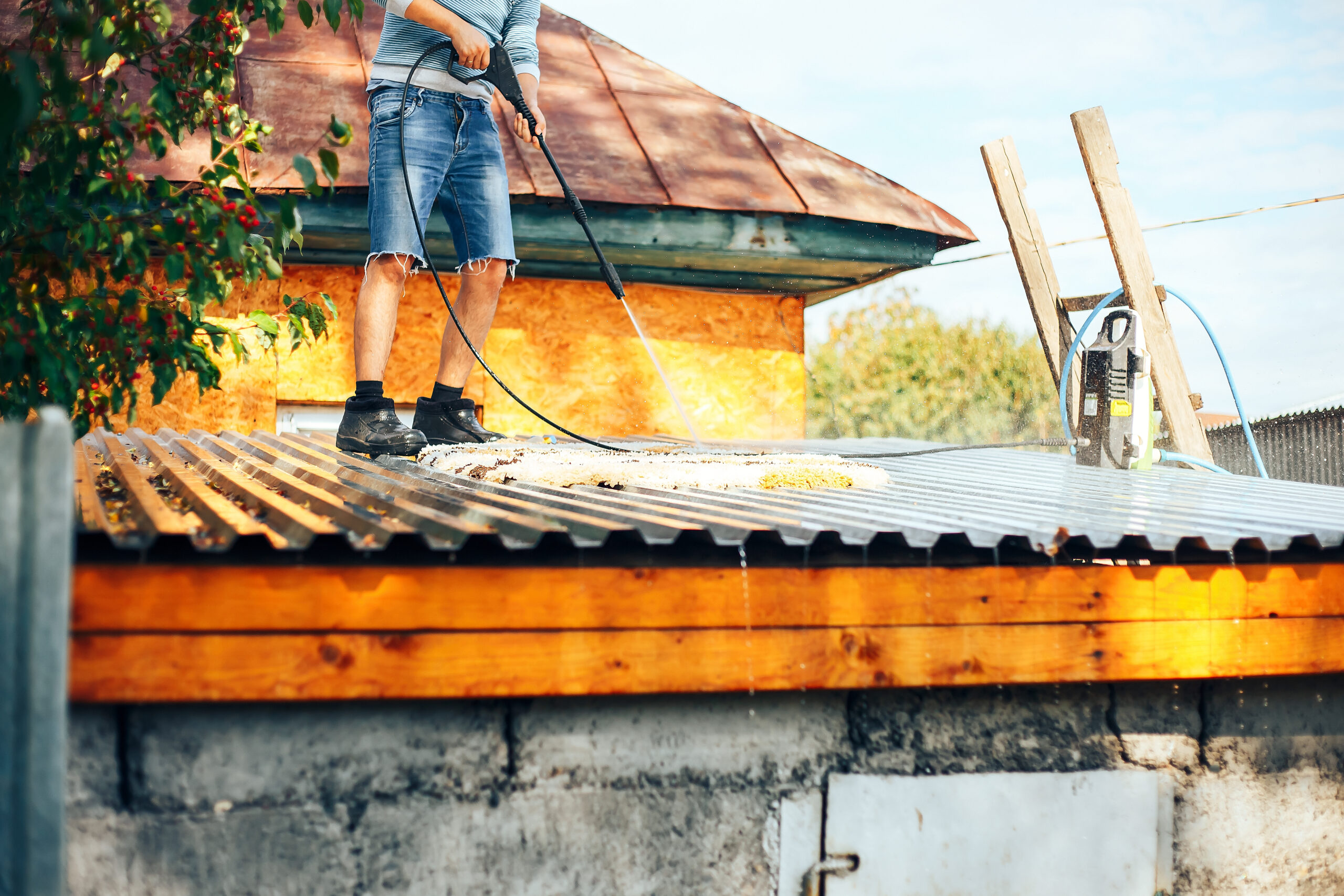Roof Washing